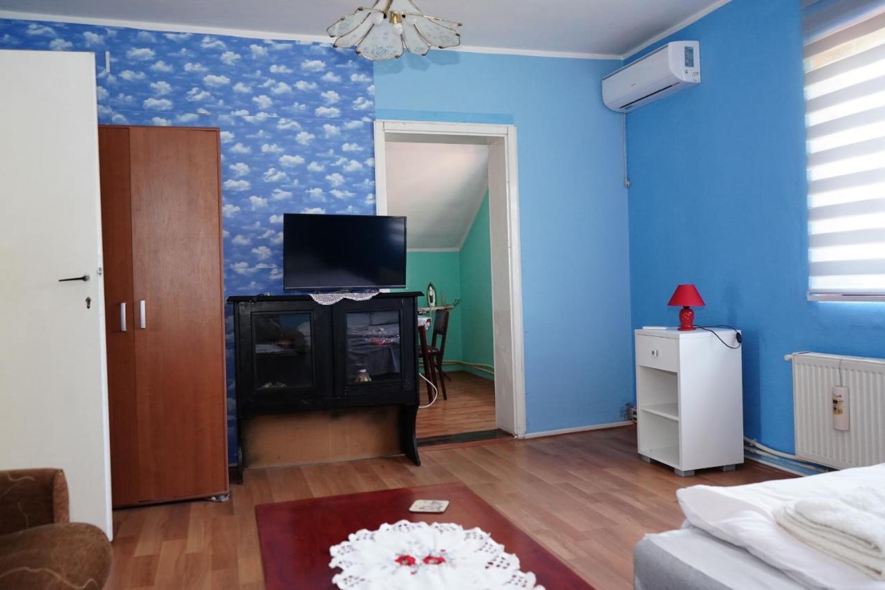 Etnobubi Apartment Novi Sip Ngoại thất bức ảnh